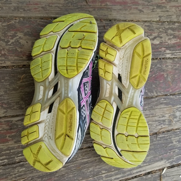 Women's ASICS gel GT 2000 shoes sz 9 - Picture 6 of 10